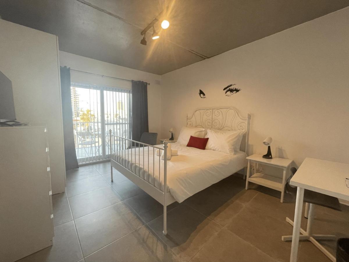 Casa Leon Malta Hotel Saint Julian's ภายนอก รูปภาพ